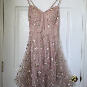 Pink Embroidered Lace up-back Fromal Dress Size M/L